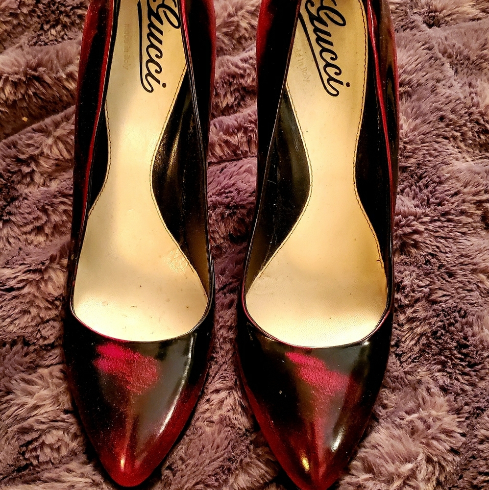 Authentic Gucci Red and Black Ombre Heels